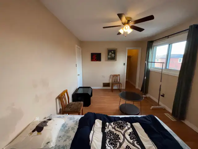 Very cozy large master bedroom for rent