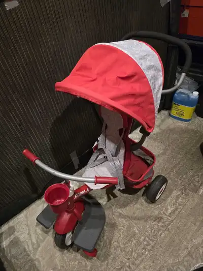 Radio Flyer Toddler trike - Tricycle pour enfants, View more