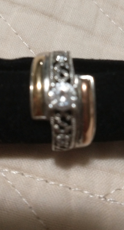 Rings Silver with zirconia stone in Jewellery & Watches in Kitchener / Waterloo - Image 3