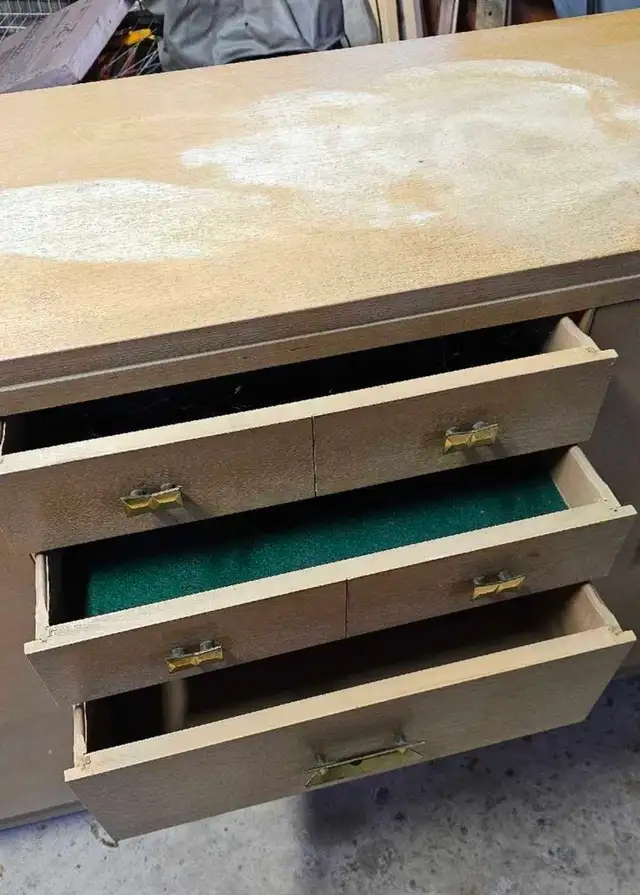 credenza in Hutches & Display Cabinets in City of Toronto - Image 3