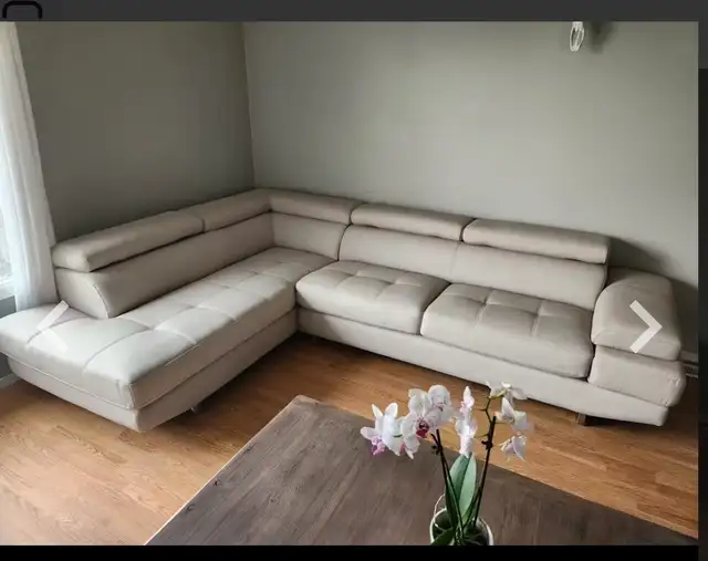 Jenny Modern Cloth Sectional couch in Couches & Futons in Kingston - Image 8