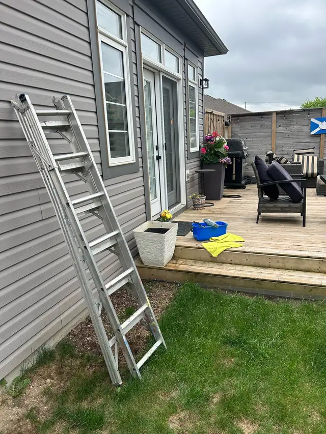 Professional Gutter & Window Cleaning Services492697908046080002