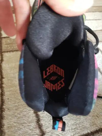 Nike man basketball shoes, View more