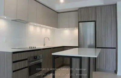 MODERN AND URBAN CONDO LIFESTYLE IN THE HEART OF THORNHILL WITH THIS BEAUTIFUL MAIN FLOOR 1 BEDROOM...