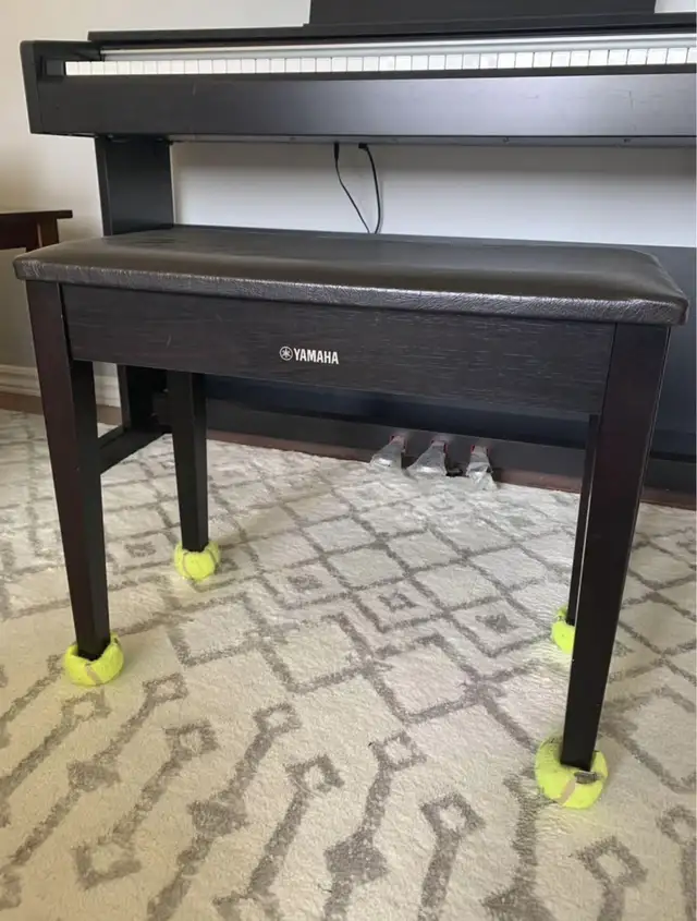 Yamaha Black Piano w/Bench in Pianos & Keyboards in Dartmouth - Image 6