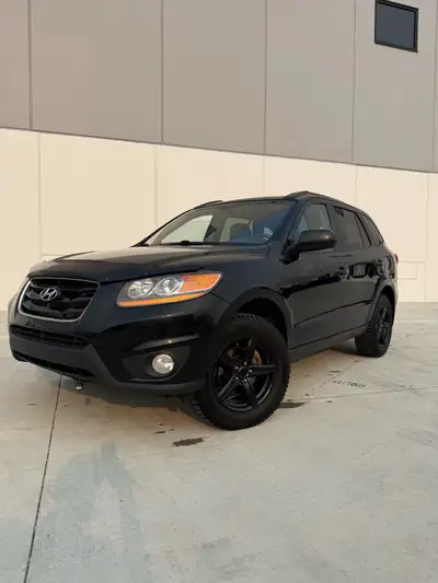 2010 Hyundai Santa Fe GL AWD 188,500 KM 3.5L V6 • AWD • Remote Start • Bluetooth • Cruise Control •...