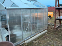 Walk-in Garden Greenhouse Polycarbonate Outsunny 10' x 6' x 6.4'