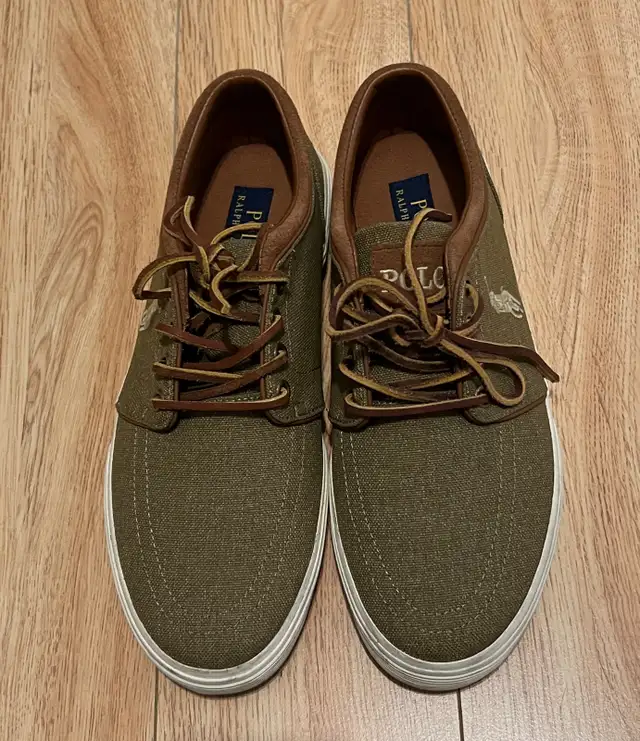 POLO Canvas Shoes Size 8 in Men's Shoes in Markham / York Region - Image 4
