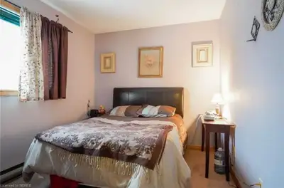 A clean, private room is available for rent immediately in a quiet and well-maintained home. The roo...