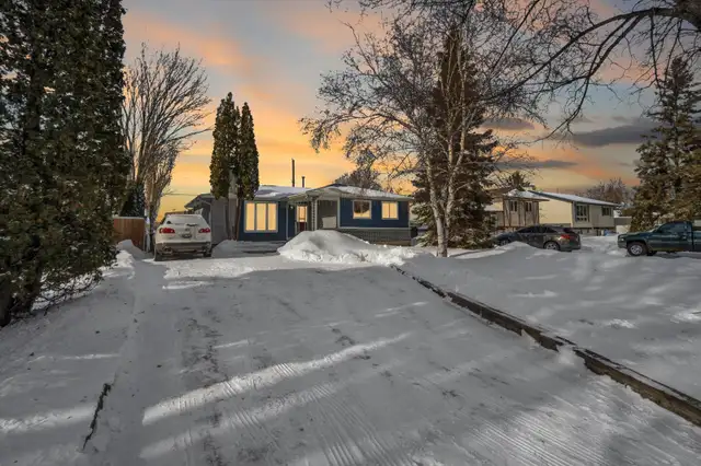 FOR SALE: Riverbend Bungalow Backing Onto Green Space