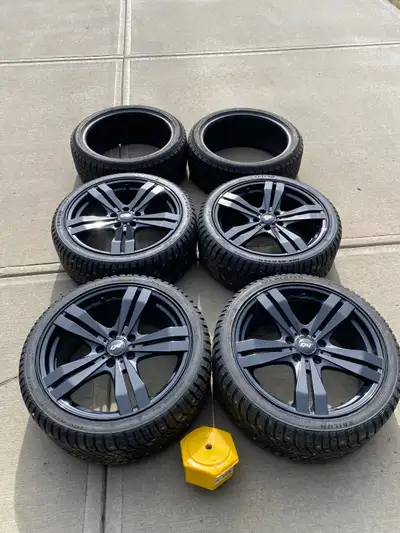 Only 500 Km's on tires 13/32" tread remaining, Take offs from Cadillac vehicle recently sold. Sellin...