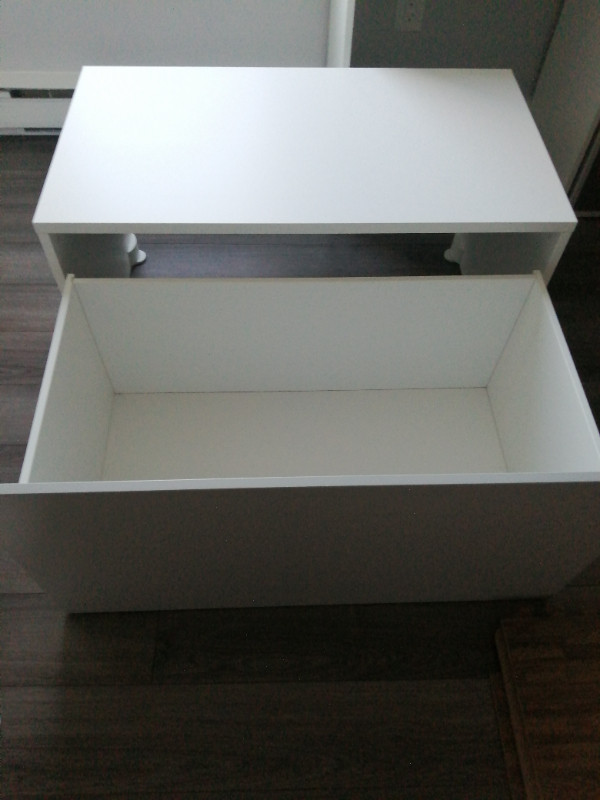 IKEA SMASTAD SET - BENCH AND BOX, BRAND NEW EXCELLENT CONDITION in Dressers & Wardrobes in Ottawa