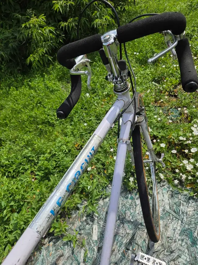 Velo de course blanc, 26", 12 vitesses in Road in Laval / North Shore - Image 11