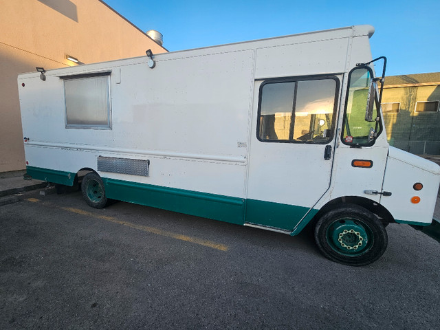 Food Truck For Sale in Other Business & Industrial in Calgary