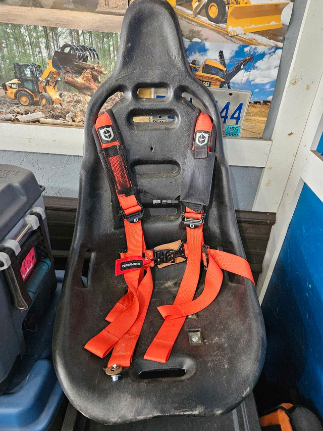 Seat and 4 star harness in Other in Dartmouth - Image 2