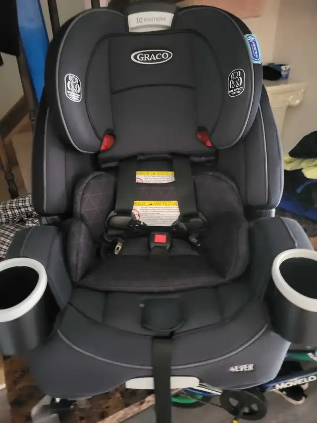 Graco 4Ever Car Seat with 10 position in Strollers, Carriers & Car Seats in Mississauga / Peel Region - Image 4
