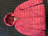 Women’s water resistant light weight Hooded Puffer Jacket