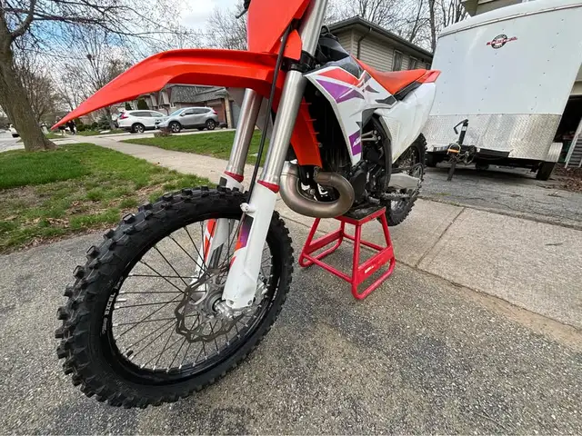 2024 KTM 250SX in Dirt Bikes & Motocross in Brantford - Image 7