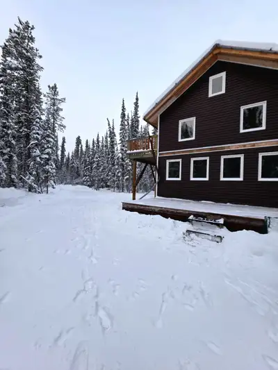 OFF GRID CABIN 25 minutes south of Whitehorse | Peace, privacy & fresh air $1,600 / month (can be di...