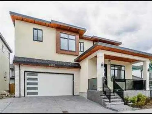 2 Beds 1 Baths - Walkout Basement Suite Clayton Heights, Surrey. Near Langley Willowbrook Mall. Unfu...