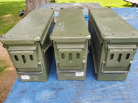 4 Amunition 40 mm Cartridge Boxes For Storage Weapons Projectile