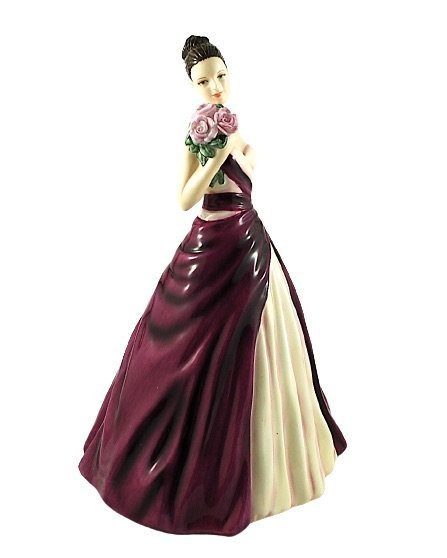 Royal Doulton Occasions 'With Love' HN 5335 Figurine in Arts & Collectibles in Markham / York Region - Image 2