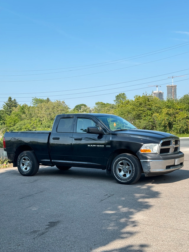 2012 Dodge Ram 1500 Quad Cab in Cars & Trucks in Mississauga / Peel Region - Image 4