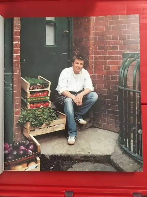 Jamie Oliver - Jamie’s Kitchen (Autographed book) in Non-fiction in Mississauga / Peel Region - Image 7