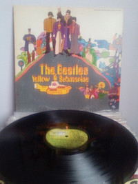 The Beatles yellow submarine LP Canadian Press SW153 *best offer