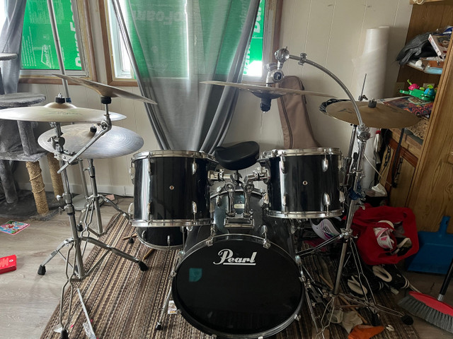 Drum kit in Drums & Percussion in North Bay
