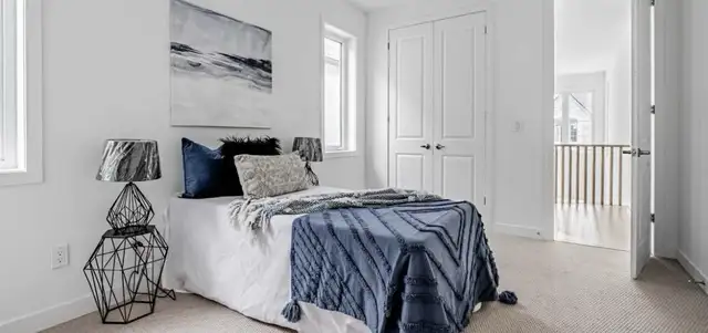 Pickering Newer Room with private bathroom in Room Rentals & Roommates in City of Toronto - Image 2