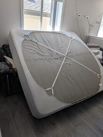 King size mattress. Mattress protector is included as well as tension clips to make sure it does not...