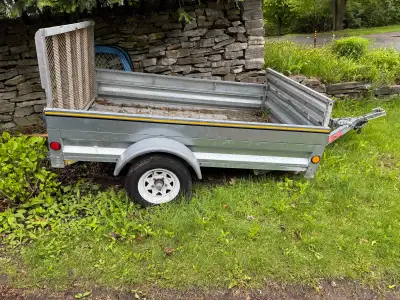 2009 Marathon 5’ x 7’ expandable to 9’ Aluminum Utility Trailer. Lightly Used, tongue is bent but st...