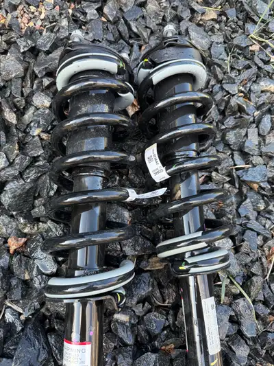 Pretty much brand new struts from a 2025 Ram Sport. These OEM struts will fit 2019-2025 sport Ram 15...