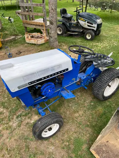 Comes with mower deck, and has a brand new motor (not original)