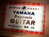 Yamaha Dynamic Guitar No. 20 Made in Japan Nippon Gakki w/ Case 