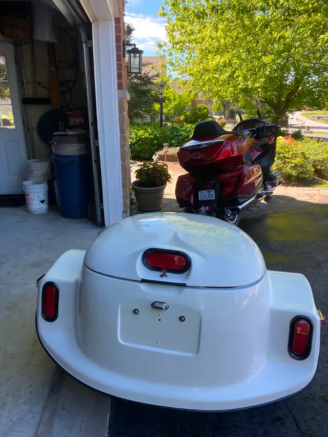 ULTIMATE TOURING MOTORCYCLE & TRAILER in Touring in Kawartha Lakes - Image 7