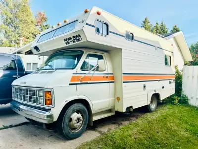 Selling my 1979 Dodge Motorhome. -Newer rear tires. Recent distributor,fuel filter,spark plugs and p...