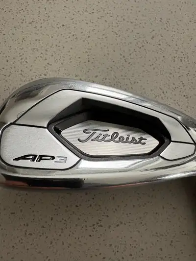 Titleist 718 AP3 Iron Set - Golf clubs, View more