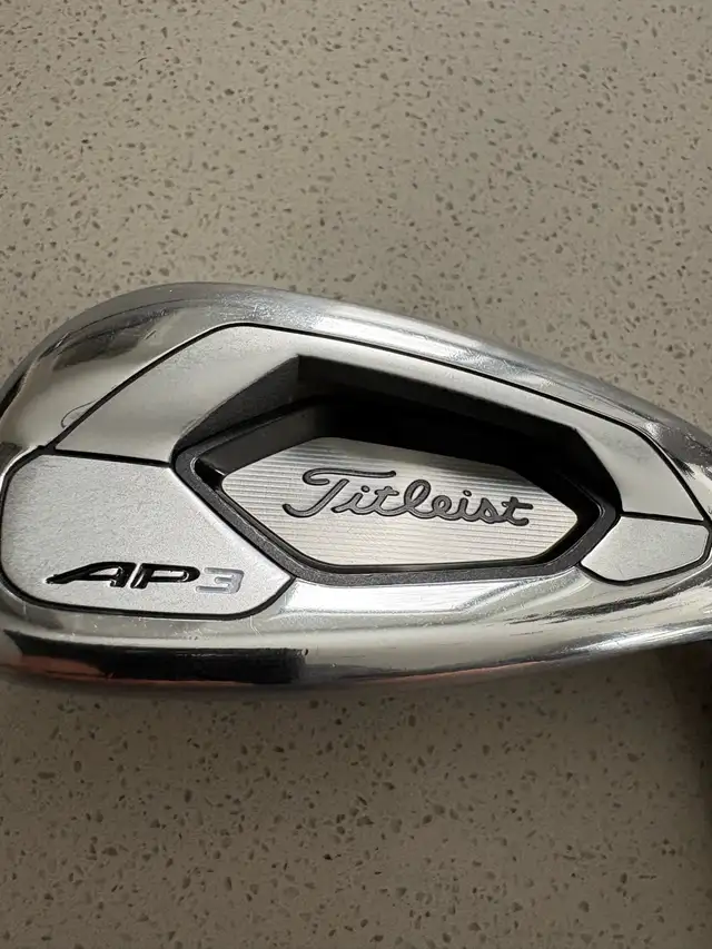 Titleist 718 AP3 Iron Set - Golf clubs in Golf in St. Catharines - Image 2