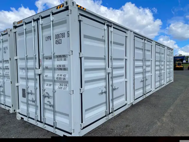 4 doors container in Other in Barrie - Image 5