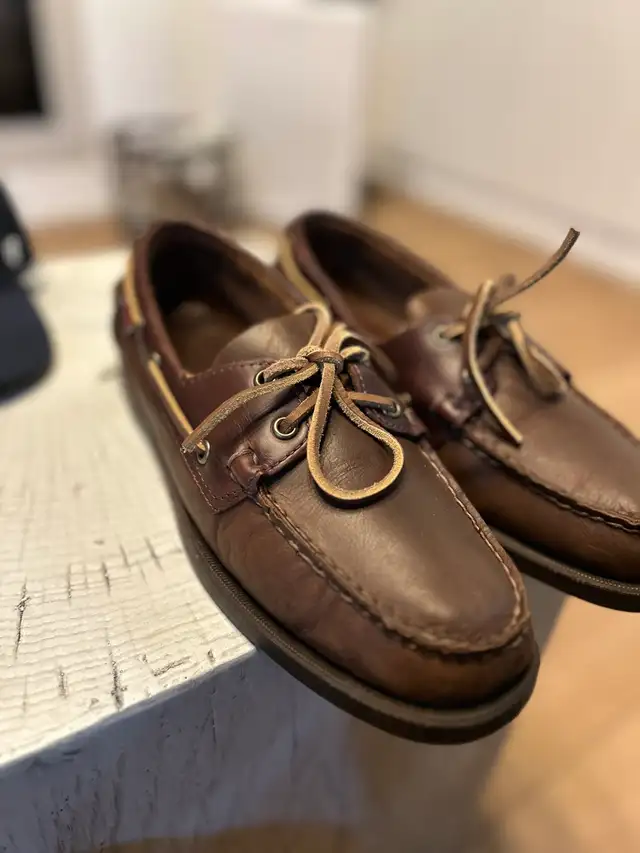 Sebago Docksides - Brown Gum Men’s size 9 in Men's in Oakville / Halton Region - Image 4