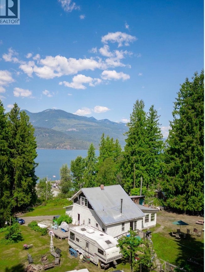 Water Front Acreage Rental 1