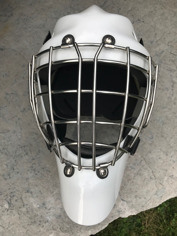 OTNY Goalie mask X1 senior in Hockey in Markham / York Region - Image 2