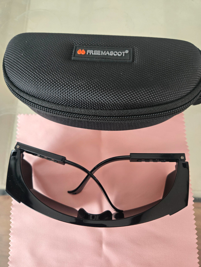 Freemascot Laser therapy, Laser Cutting Safety Glasses in Health & Special Needs in Edmonton - Image 2