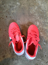 Nike Kids' soccer shoe, size 2Y