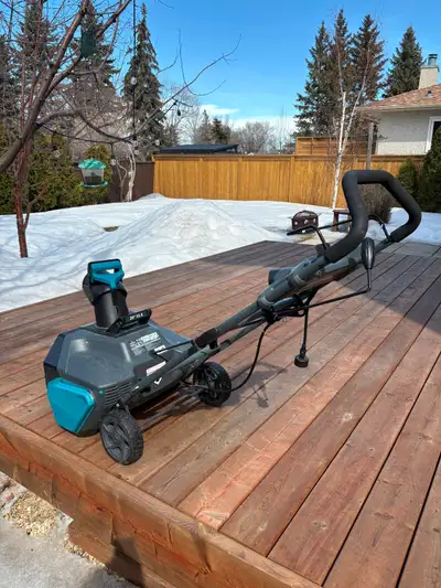 Yardworks electric snow thrower 20” 13 A, View more
