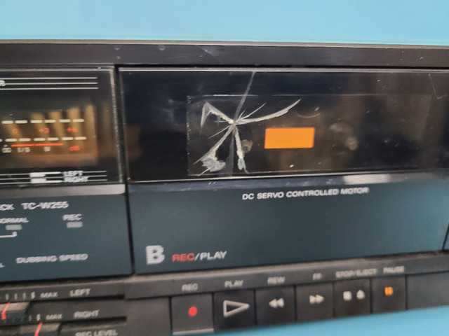 Sony Double Cassette Deck, TC-W255, Untested in Stereo Systems & Home Theatre in Ottawa - Image 2