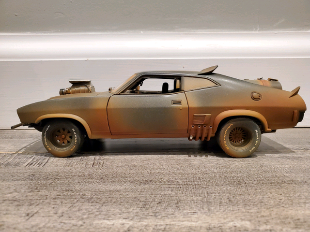 1:18 Diecast Autoart Mad Max 2 Road Warrior Interceptor Muddy NB