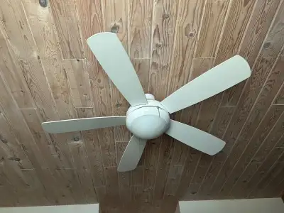 Monte Carlo 52" Discus white ceiling fan with light, View more